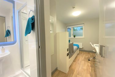 1 bed flat, College Square East, Holylands, Belfast, BT16DJ - Image 3